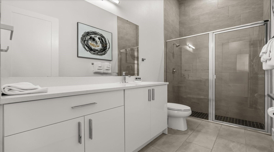 DAVENPORT, Florida 33837, 6 Bedrooms Bedrooms, ,4 BathroomsBathrooms,Residential,For Sale,OAK CREEK,0,MFRO6353317