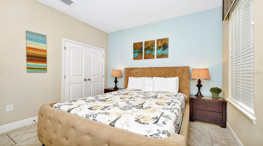 Charming Guest Bedroom