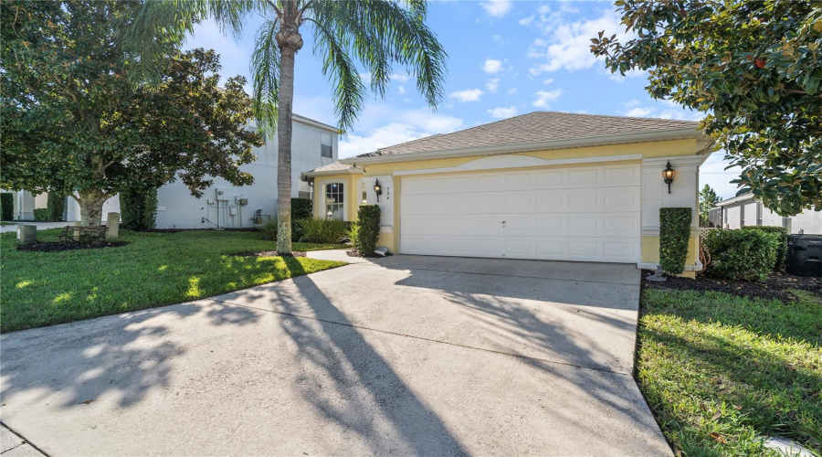 DAVENPORT, Florida 33897, 4 Bedrooms Bedrooms, ,3 BathroomsBathrooms,Residential,For Sale,ORISTA,0,MFRO6353581