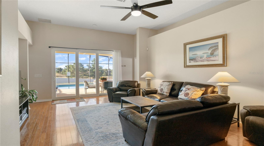 DAVENPORT, Florida 33897, 4 Bedrooms Bedrooms, ,3 BathroomsBathrooms,Residential,For Sale,ORISTA,0,MFRO6353581