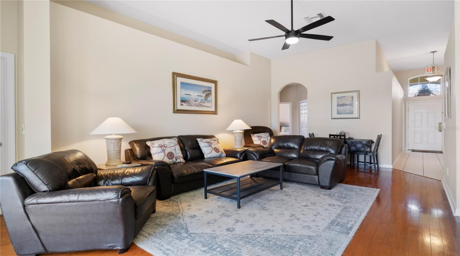 DAVENPORT, Florida 33897, 4 Bedrooms Bedrooms, ,3 BathroomsBathrooms,Residential,For Sale,ORISTA,0,MFRO6353581