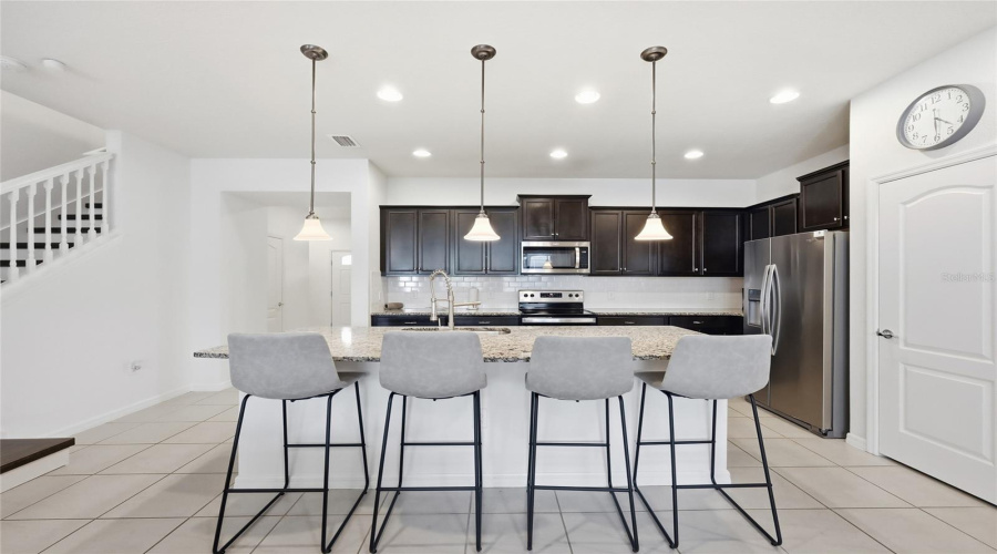 KISSIMMEE, Florida 34747, 5 Bedrooms Bedrooms, ,4 BathroomsBathrooms,Residential,For Sale,SYDNEY,0,MFRO6353549