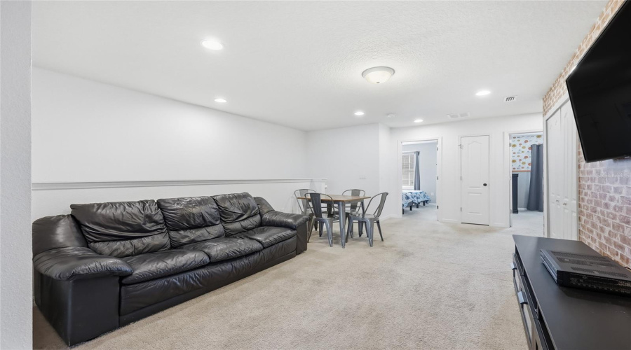 KISSIMMEE, Florida 34747, 5 Bedrooms Bedrooms, ,4 BathroomsBathrooms,Residential,For Sale,SYDNEY,0,MFRO6353549