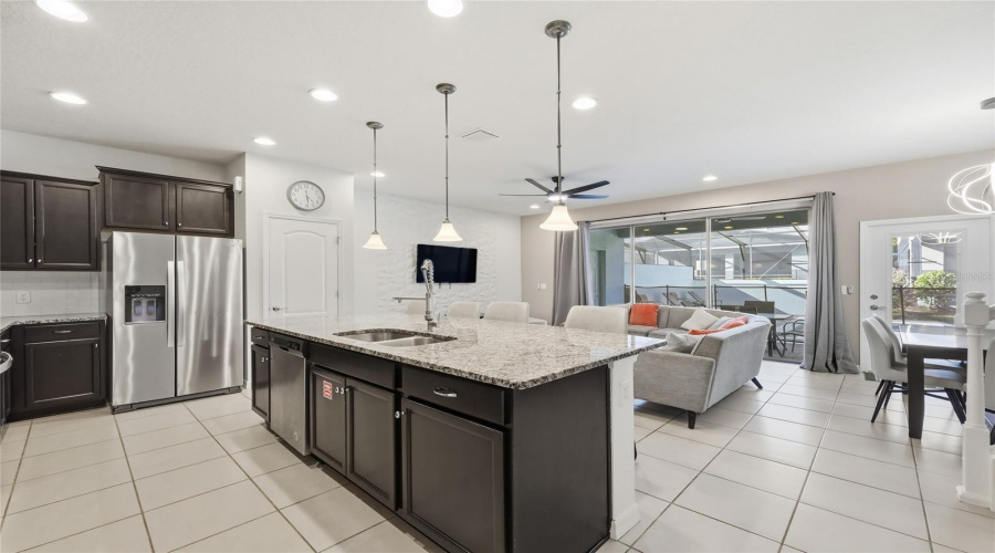 KISSIMMEE, Florida 34747, 5 Bedrooms Bedrooms, ,4 BathroomsBathrooms,Residential,For Sale,SYDNEY,0,MFRO6353549