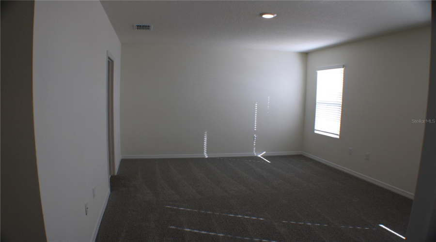 DAVENPORT, Florida 33837, 5 Bedrooms Bedrooms, ,3 BathroomsBathrooms,Residential,For Sale,ROSYDALE,0,MFRS5136492