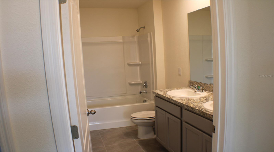 DAVENPORT, Florida 33837, 5 Bedrooms Bedrooms, ,3 BathroomsBathrooms,Residential,For Sale,ROSYDALE,0,MFRS5136492