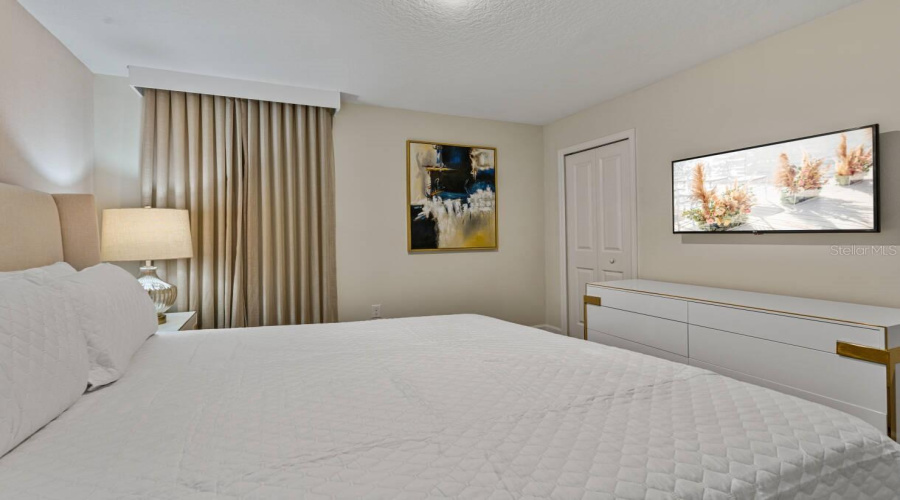 KISSIMMEE, Florida 34746, 8 Bedrooms Bedrooms, ,5 BathroomsBathrooms,Residential,For Sale,STOREY COVE,0,MFRO6353541