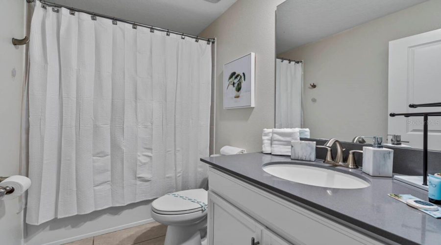 KISSIMMEE, Florida 34746, 8 Bedrooms Bedrooms, ,5 BathroomsBathrooms,Residential,For Sale,STOREY COVE,0,MFRO6353541