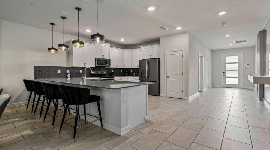 KISSIMMEE, Florida 34746, 8 Bedrooms Bedrooms, ,5 BathroomsBathrooms,Residential,For Sale,STOREY COVE,0,MFRO6353541