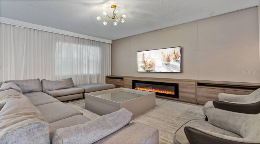 KISSIMMEE, Florida 34746, 8 Bedrooms Bedrooms, ,5 BathroomsBathrooms,Residential,For Sale,STOREY COVE,0,MFRO6353541