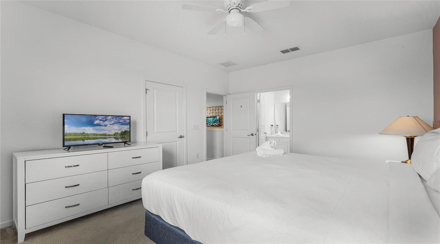 KISSIMMEE, Florida 34746, 12 Bedrooms Bedrooms, ,11 BathroomsBathrooms,Residential,For Sale,MARCELLO,0,MFRO6290273