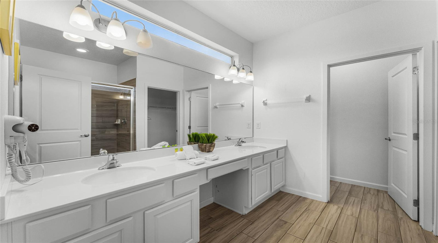 KISSIMMEE, Florida 34746, 12 Bedrooms Bedrooms, ,11 BathroomsBathrooms,Residential,For Sale,MARCELLO,0,MFRO6290273