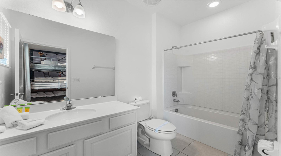 KISSIMMEE, Florida 34746, 12 Bedrooms Bedrooms, ,11 BathroomsBathrooms,Residential,For Sale,MARCELLO,0,MFRO6290273