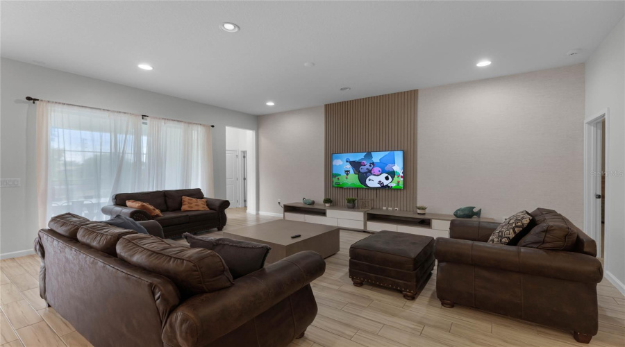 KISSIMMEE, Florida 34746, 12 Bedrooms Bedrooms, ,11 BathroomsBathrooms,Residential,For Sale,MARCELLO,0,MFRO6290273