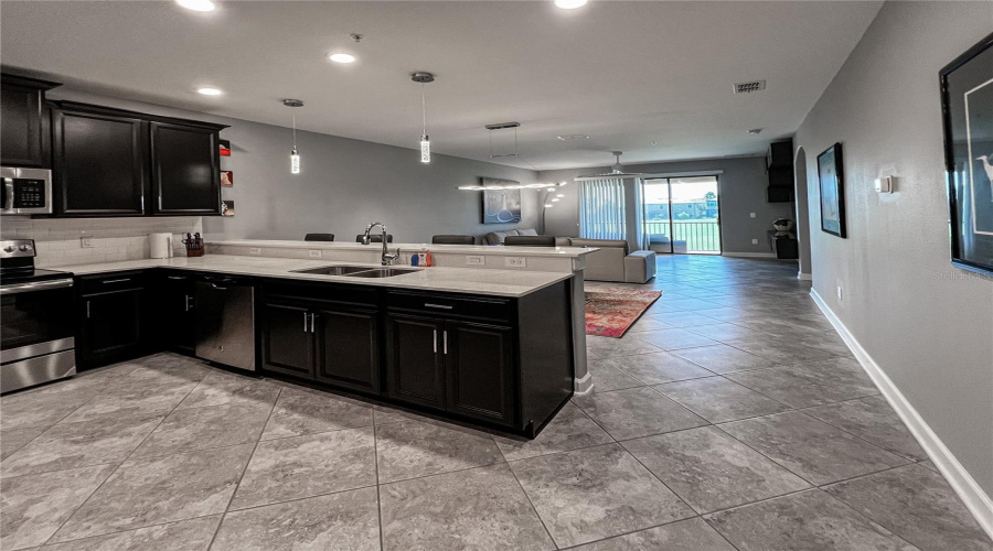 DAVENPORT, Florida 33896, 3 Bedrooms Bedrooms, ,2 BathroomsBathrooms,Residential,For Sale,AZALEA SANDS,0,MFRTB8433264