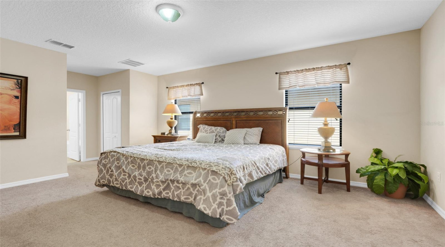 DAVENPORT, Florida 33896, 6 Bedrooms Bedrooms, ,5 BathroomsBathrooms,Residential,For Sale,CYPRESS POINTE,0,MFRO6342213