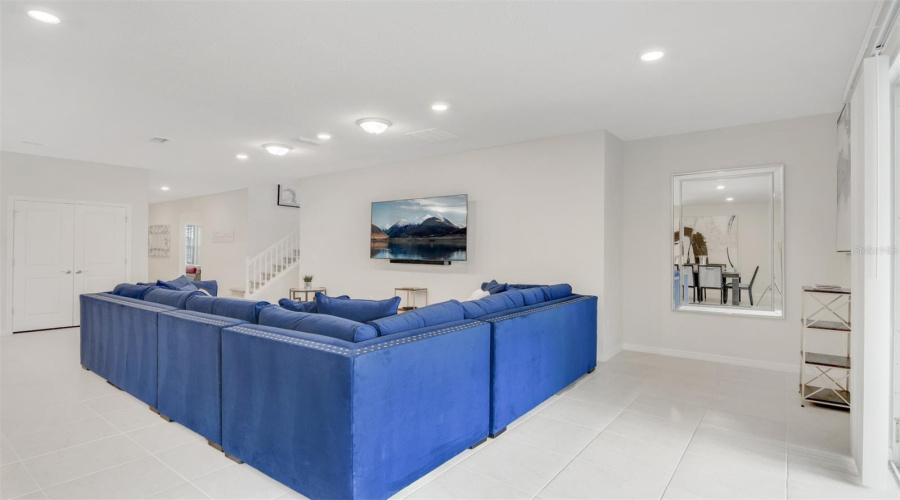 DAVENPORT, Florida 33897, 10 Bedrooms Bedrooms, ,8 BathroomsBathrooms,Residential,For Sale,MAHALO,0,MFRO6353705