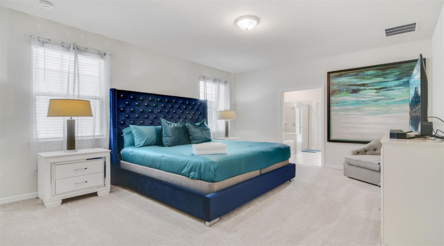 DAVENPORT, Florida 33897, 10 Bedrooms Bedrooms, ,8 BathroomsBathrooms,Residential,For Sale,MAHALO,0,MFRO6353705