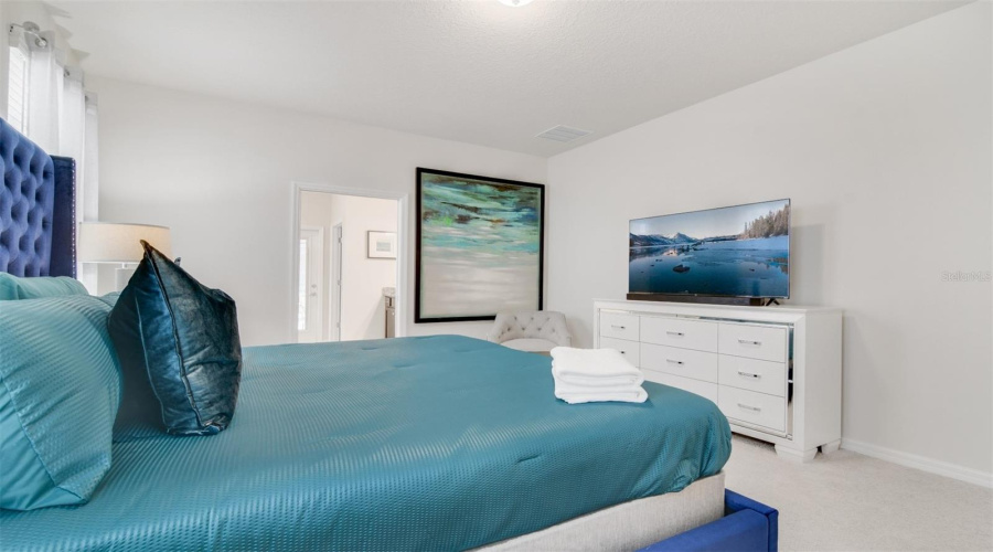 DAVENPORT, Florida 33897, 10 Bedrooms Bedrooms, ,8 BathroomsBathrooms,Residential,For Sale,MAHALO,0,MFRO6353705