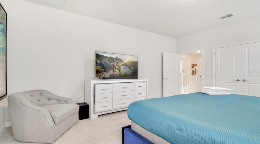 DAVENPORT, Florida 33897, 10 Bedrooms Bedrooms, ,8 BathroomsBathrooms,Residential,For Sale,MAHALO,0,MFRO6353705