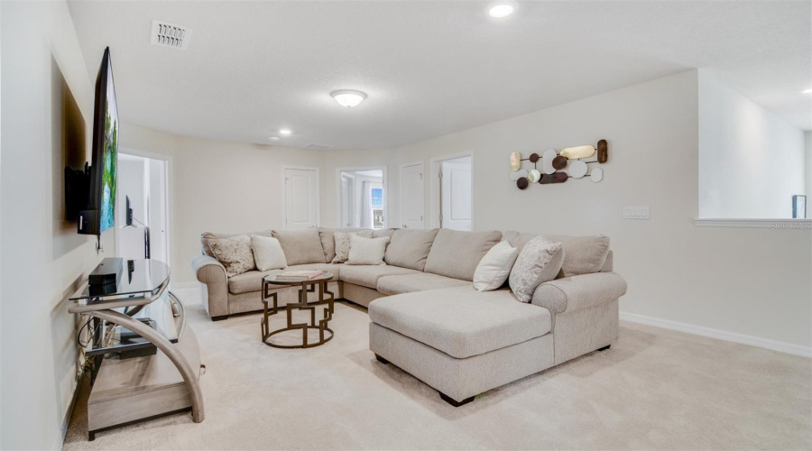DAVENPORT, Florida 33897, 10 Bedrooms Bedrooms, ,8 BathroomsBathrooms,Residential,For Sale,MAHALO,0,MFRO6353705