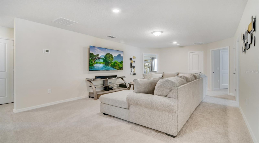 DAVENPORT, Florida 33897, 10 Bedrooms Bedrooms, ,8 BathroomsBathrooms,Residential,For Sale,MAHALO,0,MFRO6353705