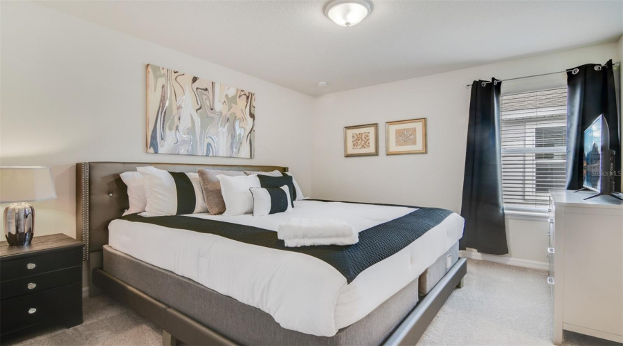 DAVENPORT, Florida 33897, 10 Bedrooms Bedrooms, ,8 BathroomsBathrooms,Residential,For Sale,MAHALO,0,MFRO6353705