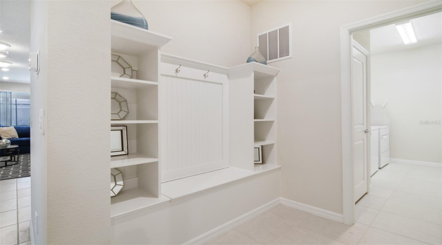 DAVENPORT, Florida 33897, 10 Bedrooms Bedrooms, ,8 BathroomsBathrooms,Residential,For Sale,MAHALO,0,MFRO6353705