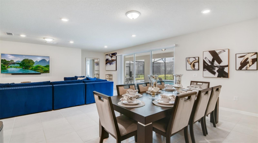 DAVENPORT, Florida 33897, 10 Bedrooms Bedrooms, ,8 BathroomsBathrooms,Residential,For Sale,MAHALO,0,MFRO6353705