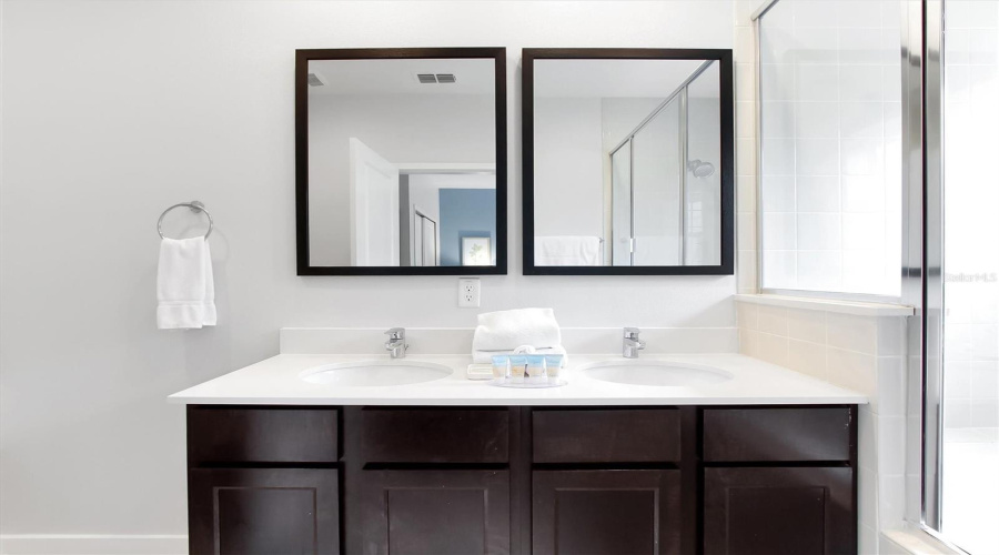 KISSIMMEE, Florida 34746, 2 Bedrooms Bedrooms, ,2 BathroomsBathrooms,Residential,For Sale,CORVETTE,0,MFRO6353756