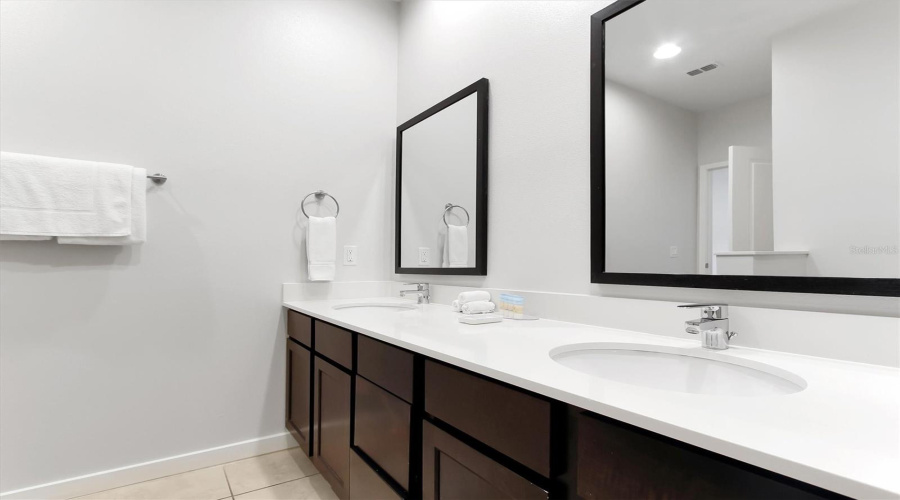 KISSIMMEE, Florida 34746, 2 Bedrooms Bedrooms, ,2 BathroomsBathrooms,Residential,For Sale,CORVETTE,0,MFRO6353756