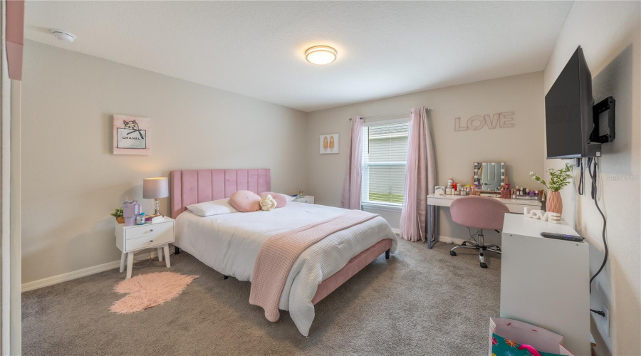 DAVENPORT, Florida 33837, 4 Bedrooms Bedrooms, ,2 BathroomsBathrooms,Residential,For Sale,SYDNEY,0,MFRS5136808