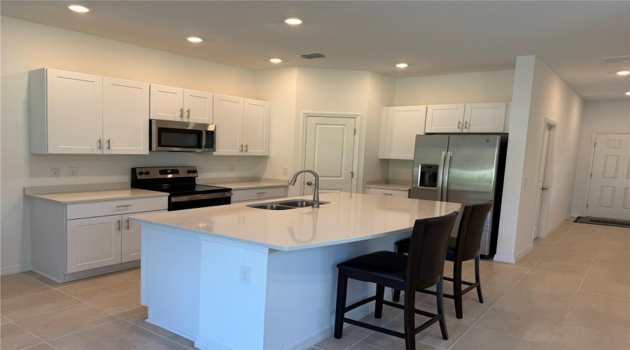 KISSIMMEE, Florida 34746, 3 Bedrooms Bedrooms, ,2 BathroomsBathrooms,Residential,For Sale,CIRCLE HOOK ST,0,MFRO6352951