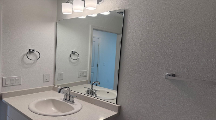 KISSIMMEE, Florida 34746, 3 Bedrooms Bedrooms, ,2 BathroomsBathrooms,Residential,For Sale,CIRCLE HOOK ST,0,MFRO6352951