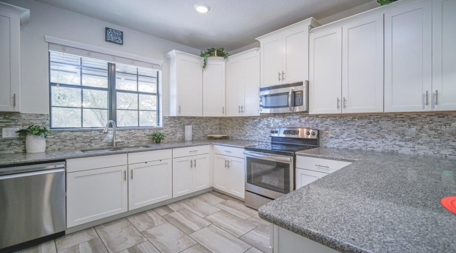 DAVENPORT, Florida 33896, 4 Bedrooms Bedrooms, ,4 BathroomsBathrooms,Residential,For Sale,SHINNECOCK HILLS,0,MFRS5136678