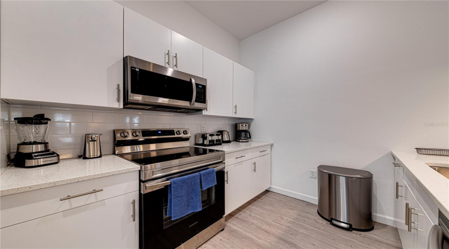 DAVENPORT, Florida 33896, 5 Bedrooms Bedrooms, ,4 BathroomsBathrooms,Residential,For Sale,TRIKOMO,0,MFRO6353858