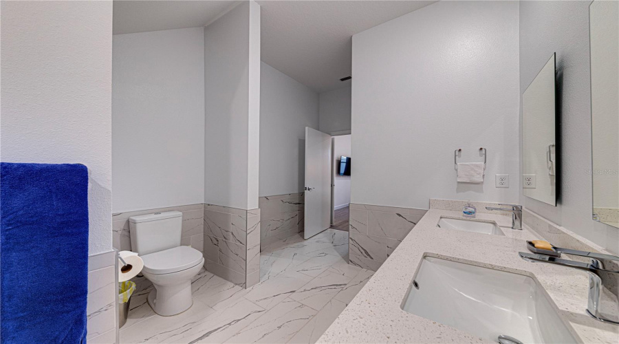 DAVENPORT, Florida 33896, 5 Bedrooms Bedrooms, ,4 BathroomsBathrooms,Residential,For Sale,TRIKOMO,0,MFRO6353858