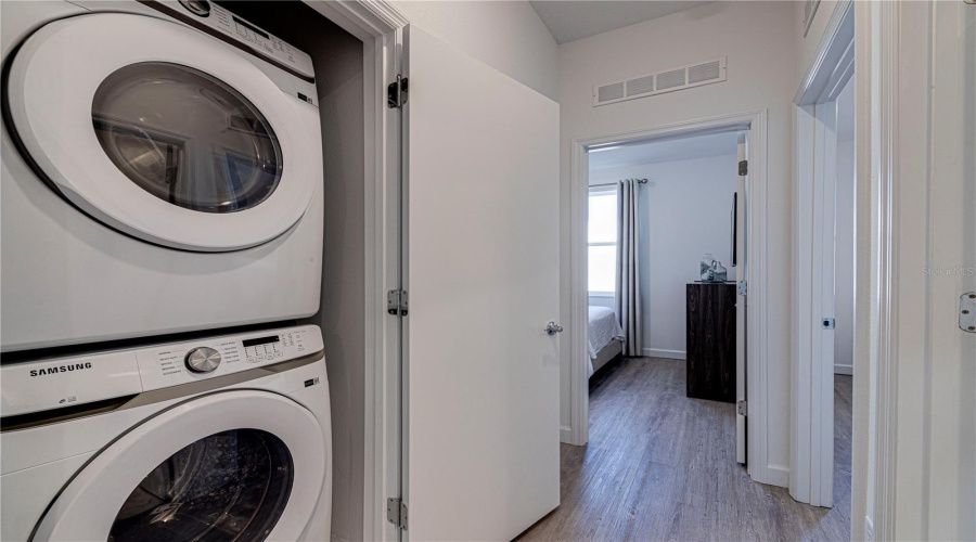 DAVENPORT, Florida 33896, 5 Bedrooms Bedrooms, ,4 BathroomsBathrooms,Residential,For Sale,TRIKOMO,0,MFRO6353858
