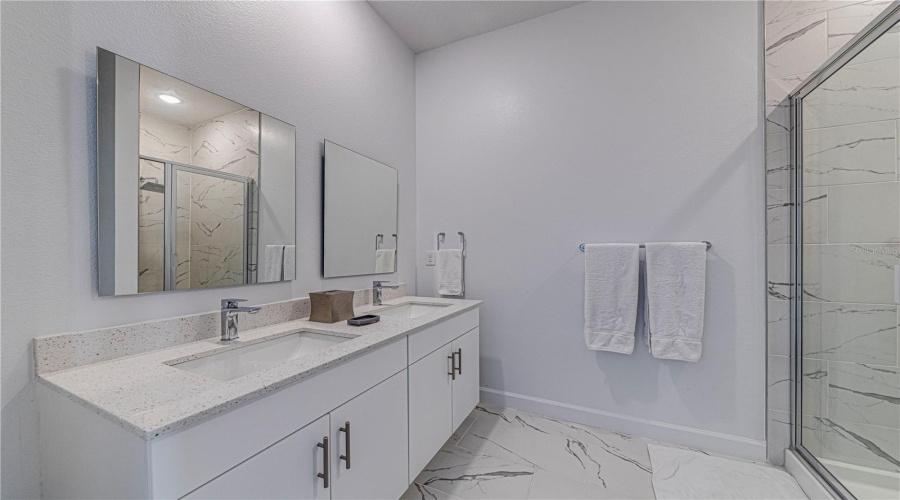 DAVENPORT, Florida 33896, 5 Bedrooms Bedrooms, ,4 BathroomsBathrooms,Residential,For Sale,TRIKOMO,0,MFRO6353858