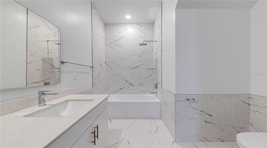 DAVENPORT, Florida 33896, 5 Bedrooms Bedrooms, ,4 BathroomsBathrooms,Residential,For Sale,FAMAGUSTA,0,MFRO6353835