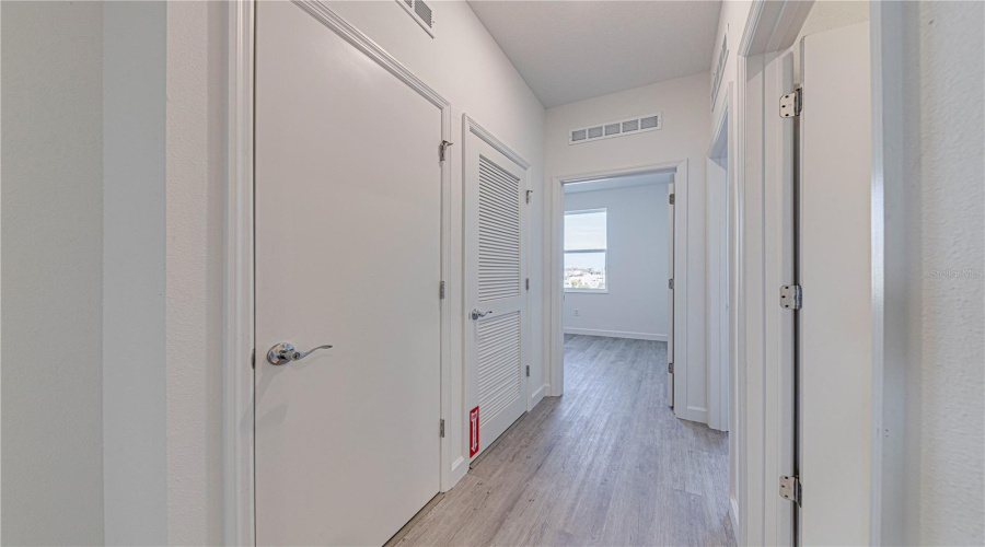 DAVENPORT, Florida 33896, 5 Bedrooms Bedrooms, ,4 BathroomsBathrooms,Residential,For Sale,FAMAGUSTA,0,MFRO6353835