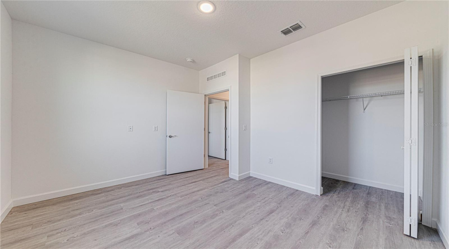 DAVENPORT, Florida 33896, 5 Bedrooms Bedrooms, ,4 BathroomsBathrooms,Residential,For Sale,FAMAGUSTA,0,MFRO6353835