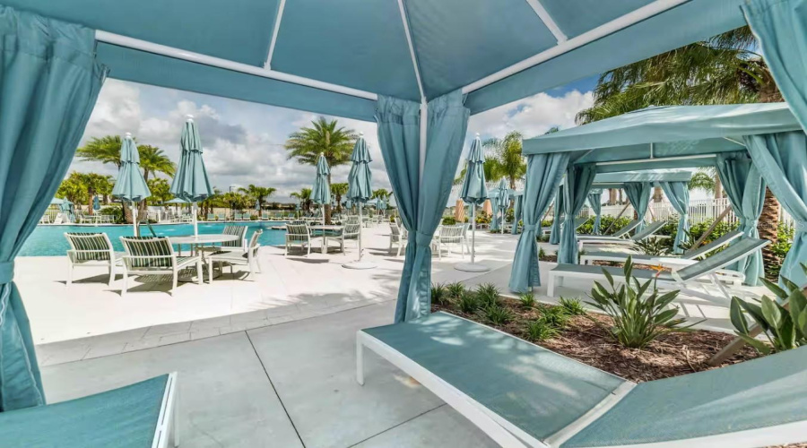 KISSIMMEE, Florida 34747, 5 Bedrooms Bedrooms, ,4 BathroomsBathrooms,Residential,For Sale,CAREY PALM,0,MFRO6352447