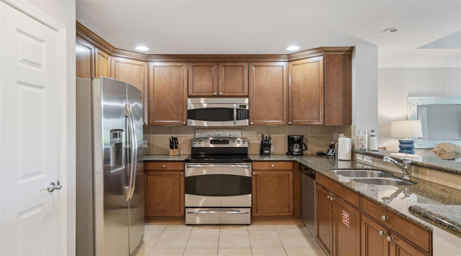 REUNION, Florida 34747, 3 Bedrooms Bedrooms, ,3 BathroomsBathrooms,Residential,For Sale,SUNSET VIEW,0,MFRO6352145