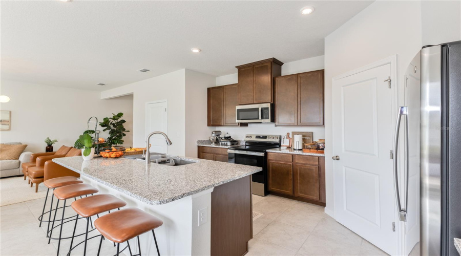 DAVENPORT, Florida 33837, 3 Bedrooms Bedrooms, ,2 BathroomsBathrooms,Residential,For Sale,ORCHID,0,MFRO6352541