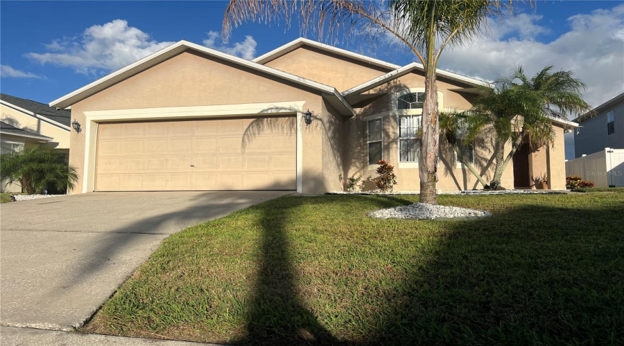 DAVENPORT, Florida 33837, 4 Bedrooms Bedrooms, ,3 BathroomsBathrooms,Residential,For Sale,HIGH POINT,0,MFRO6353115