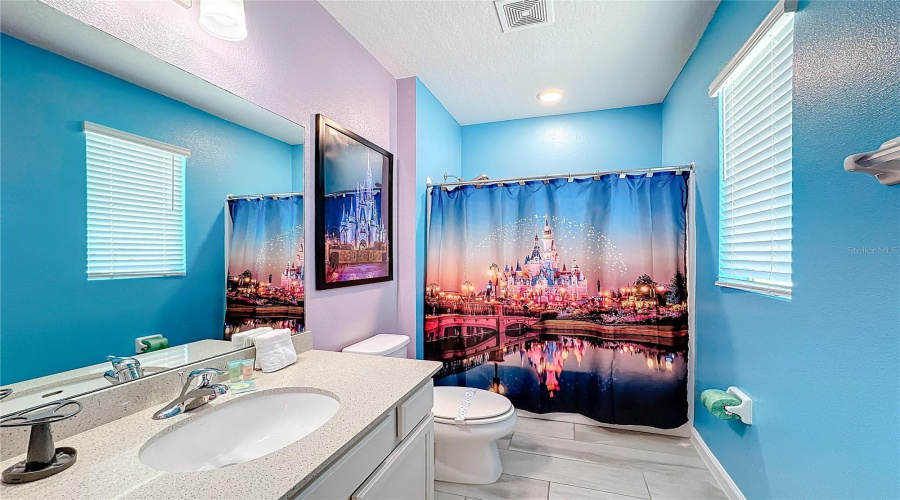 KISSIMMEE, Florida 34746, 15 Bedrooms Bedrooms, ,15 BathroomsBathrooms,Residential,For Sale,SHANTI,0,MFRO6352870