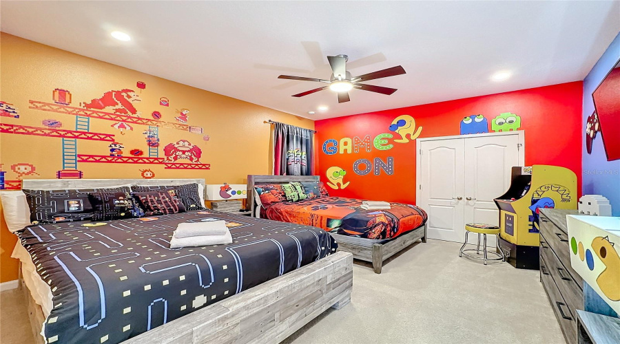 KISSIMMEE, Florida 34746, 15 Bedrooms Bedrooms, ,15 BathroomsBathrooms,Residential,For Sale,SHANTI,0,MFRO6352870