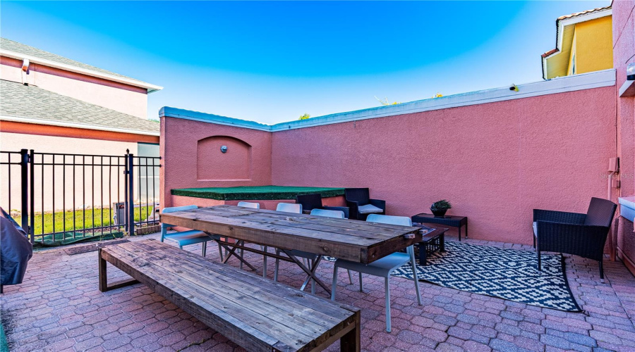 KISSIMMEE, Florida 34746, 3 Bedrooms Bedrooms, ,2 BathroomsBathrooms,Residential,For Sale,VERO BEACH,0,MFRO6354176