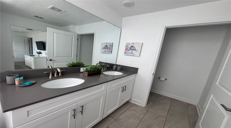 KISSIMMEE, Florida 34746, 4 Bedrooms Bedrooms, ,3 BathroomsBathrooms,Residential,For Sale,SCENE,0,MFRS5137043